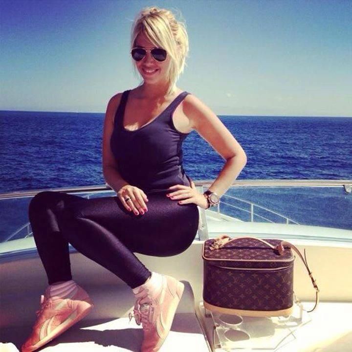 Wanda Nara - the hot, beautiful, sexy, tv-personality, model, with Argentine roots in 2023