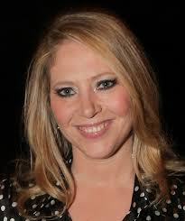 Fiona Hering - the beautiful, cute, tv-personality with Dutch roots in 2023