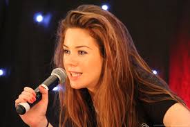 Roxanne Mckee younger photo one at pinteret.com