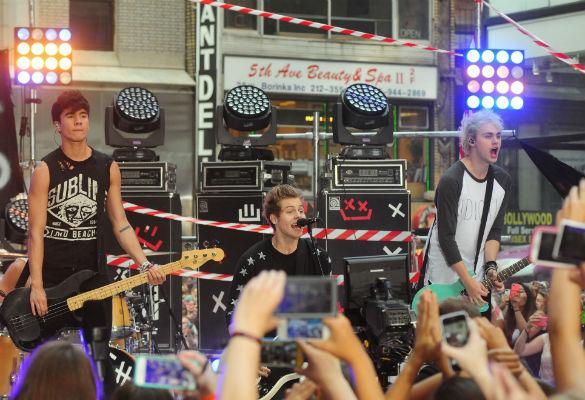 5 Seconds of Summer almost split because of girl