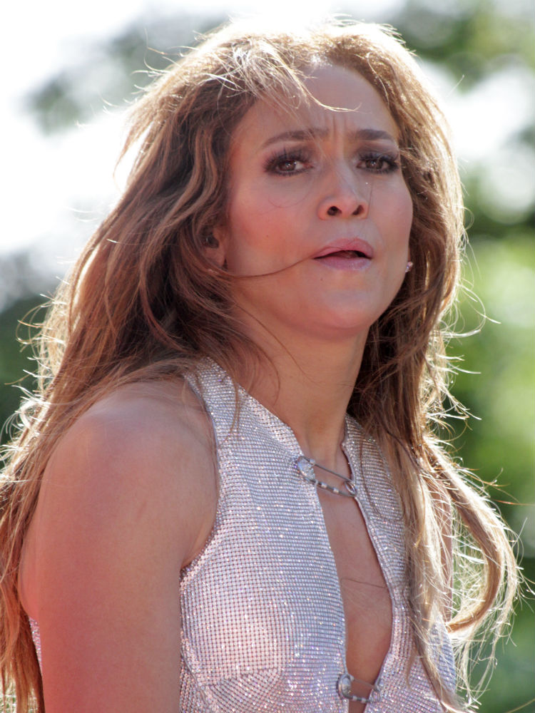 WTF faces: Jennifer Lopez