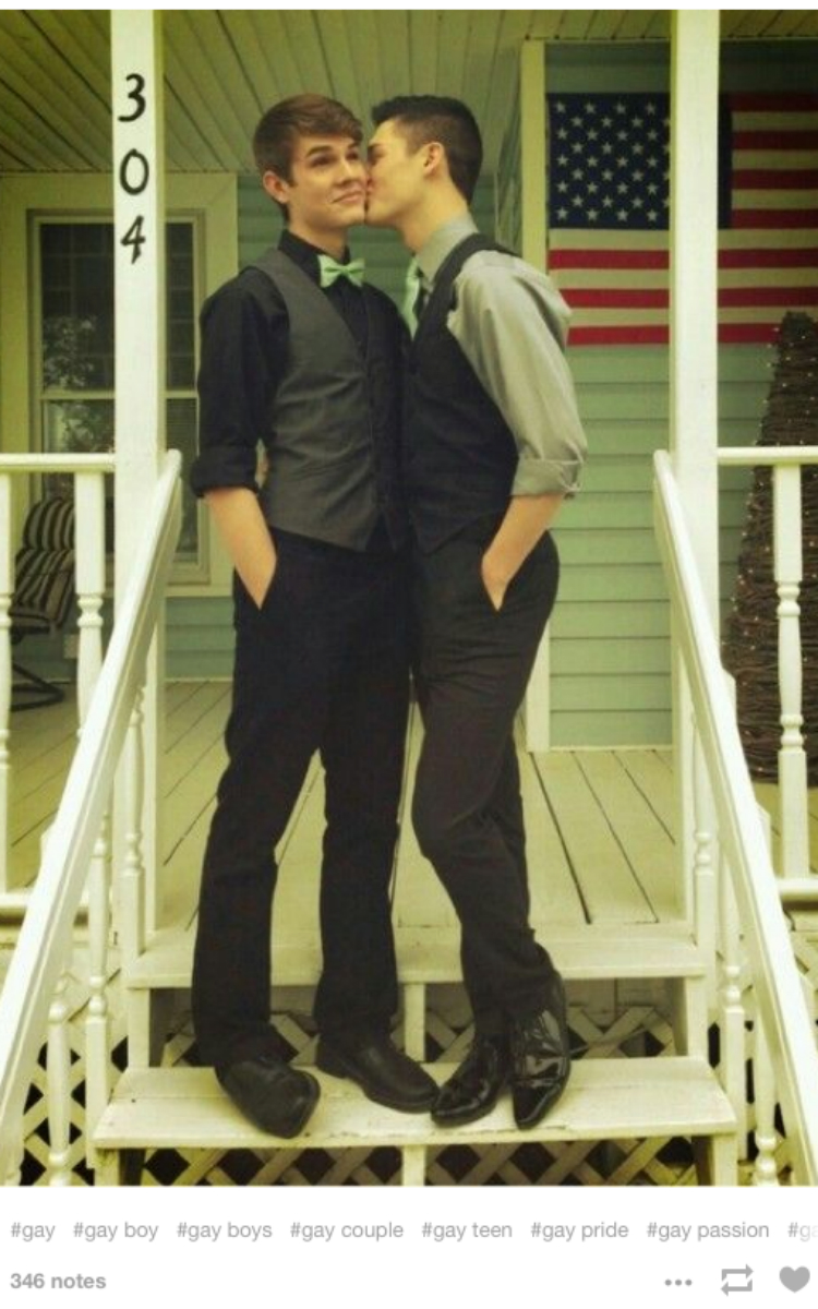 20 Gay And Lesbian Couples At Prom