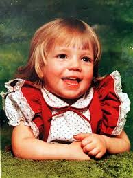 Britney Spears, foto de infancia uno en celebretiestan.com