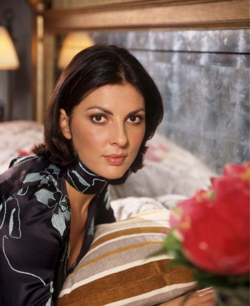 Gina Bellman - the beautiful, enigmatic, charming, actress with New-Zealander roots in 2023