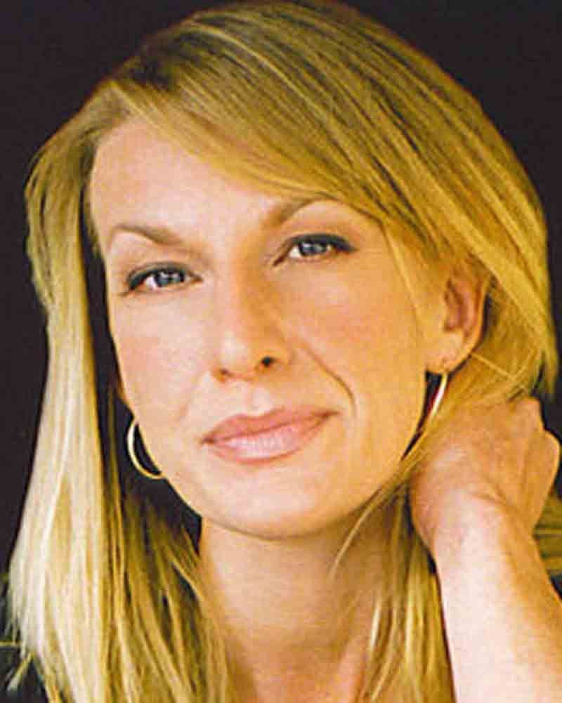 Lusia Strus - the hot, beautiful, actress, writer, with Ukrainian roots in 2023