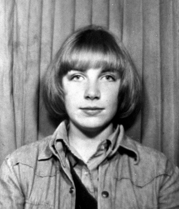 Annie Lennox childhood photo one at Dailyrecord.co.uk