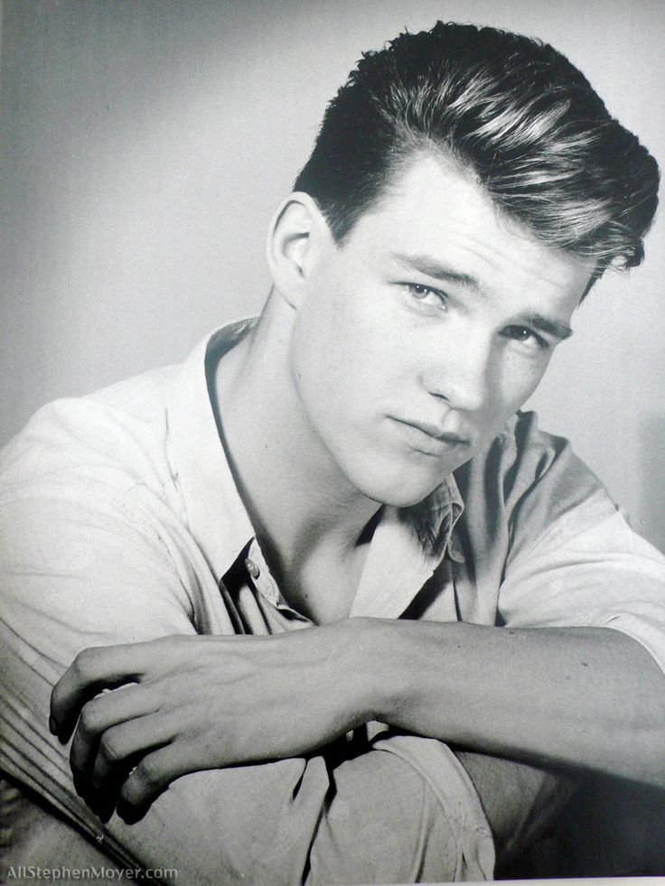 Chris Isaak younger photo one at pinterest.com