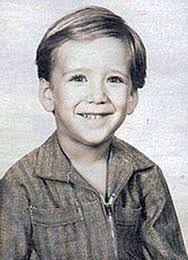 Nicolas Cage, foto de infancia uno en pinterest.com