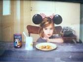 Emma Watson, foto de infância um em pinterest.com