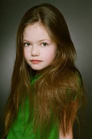 Mackenzie Foy, foto de infancia dos en pinterest.com