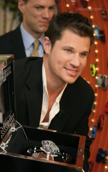 nick-lachey-hot_wheels.jpg